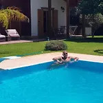 Depandance Con Piscina E Jacuzzi بيت للعطل *