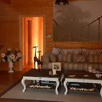펜션 Depandance Con Piscina E Jacuzzi