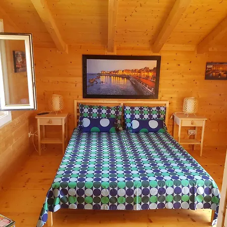 Depandance Con Piscina E Jacuzzi * Fontane Bianche