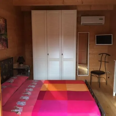Depandance Con Piscina E Jacuzzi Casa vacanze