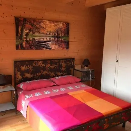 Depandance Con Piscina E Jacuzzi Casa vacanze *