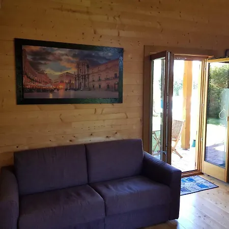 Depandance Con Piscina E Jacuzzi Casa vacanze