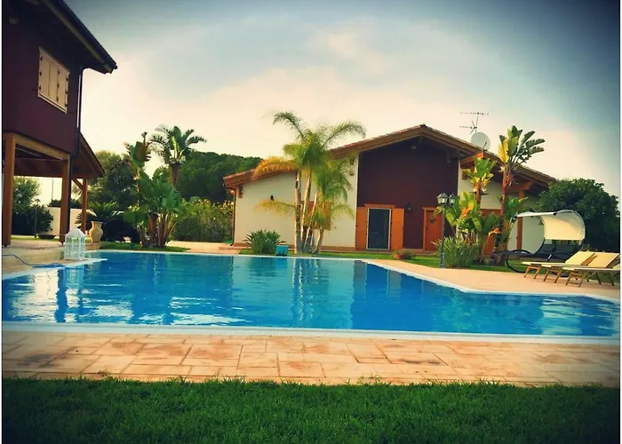 度假居 Depandance Con Piscina E Jacuzzi 冯塔尼比安奇